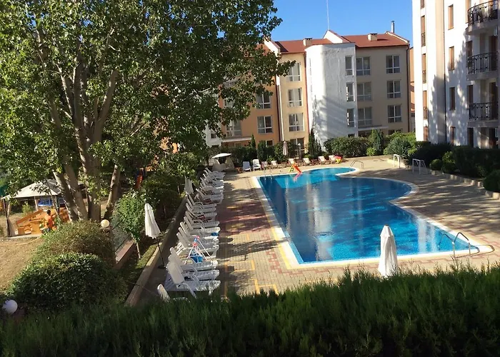 Alex Deluxe 阳光海滩