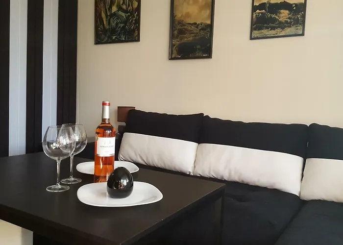 Апартаменты Alex Deluxe *